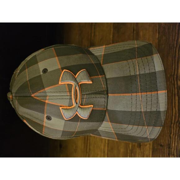 Under Armour flexfit L/XL hat/cap - plaid green/orange - EUC - Picture 1 of 4